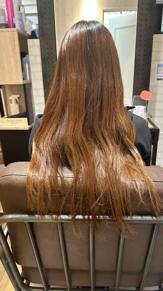 ロング カラー 松本 羅華のヘアスタイル