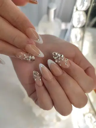 ネイル RUNWAY 　　の眉毛・アイブロウイメージ