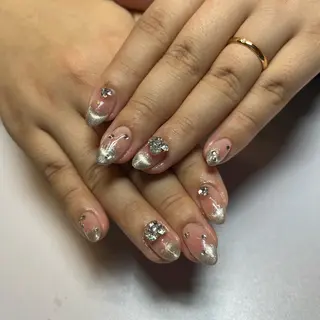 ミディアム watabe .のネイルデザイン