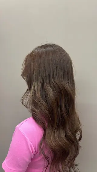 カラー HIBIKI / ブリーチモデルのヘアスタイル