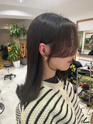 ミディアム hoNua. 栄/透明感カラーのヘアスタイル