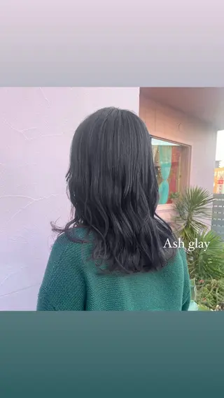 ミディアム カラー あいさ🤍ムラ無しカ ラー🤍のヘアスタイル