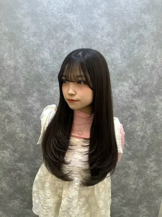 ロング カラー 🕯コバ/レイヤー/ 美髪縮毛🕯のヘアスタイル