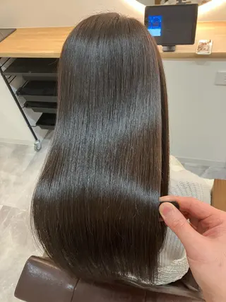 セミロング カラー ヘアアレンジ キッズ 横浜関内髪質改善 re:Magoのヘアスタイル