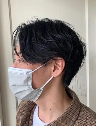パーマ コヤマ ナミのヘアスタイル
