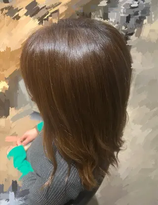 セミロング ナカムラ ハルのヘアスタイル