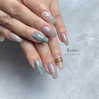 ネイル nail salon ４ｙｏｕ．のネイルデザイン