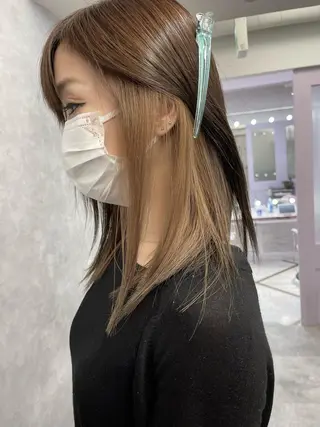 ロング カラー オフホワイトアンドなんば所属・福西 洋斗のヘアスタイル