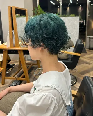 カラー 🎠🤍minami ブリーチ🤍🎠のヘアスタイル