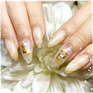 ネイル nail salon  la reine所属・nail salon la reineのネイルデザイン