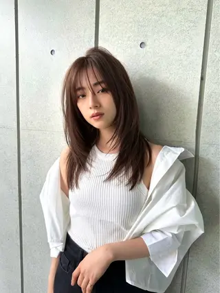 セミロング LEANE THE TOKYO所属・大人レイヤー 🍃外苑前/荒谷進介のヘアスタイル