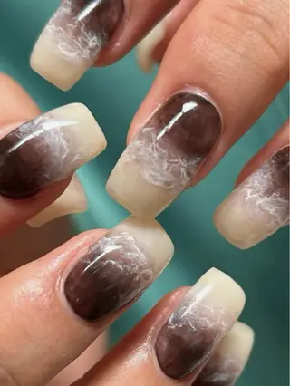 ネイル talo .のネイルデザイン