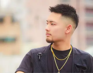 ショート 山中 瞬のヘアスタイル