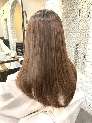 セミロング パーマ レイヤー/艶カラー 🫧守利のヘアスタイル