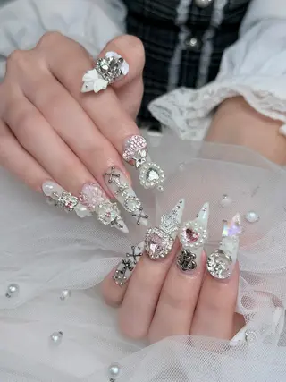 ネイル Julli ジュリのネイルデザイン