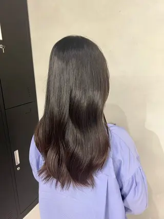 ロング カラー 小森聖奈 韓国風レイヤーカットのヘアスタイル