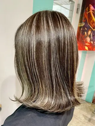 カラー 八馬 那由多のヘアスタイル