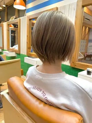 ショート カラー ハイトーン×似合わせ 🌱中川慎之介のヘアスタイル