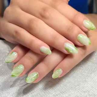 ネイル Mizuliネイル 眉毛メイクのサロンのネイルデザイン