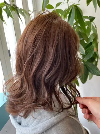 ミディアム カラー 【店長】インナー指名 No.1戸塚優思のヘアスタイル