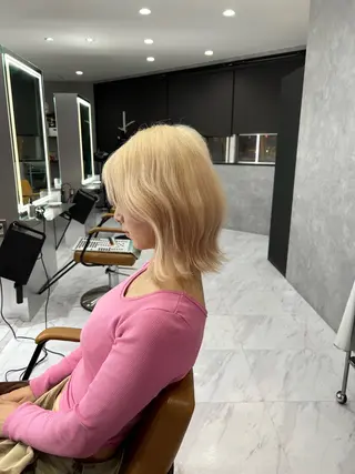 ミディアム カラー ハイトーン✨最新髪質 改善👩ryuyaのヘアスタイル