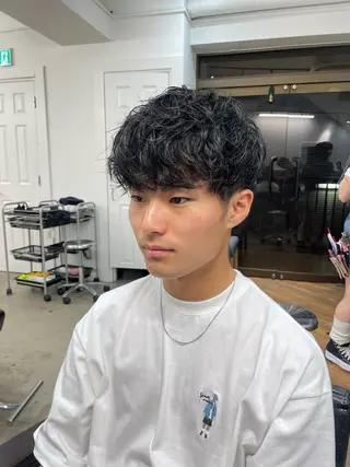 パーマ メンズ RIN／韓国ヘア レイヤーカットのヘアスタイル