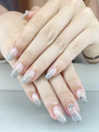 ネイル AngelChris ビューティーサロン琳のネイルデザイン