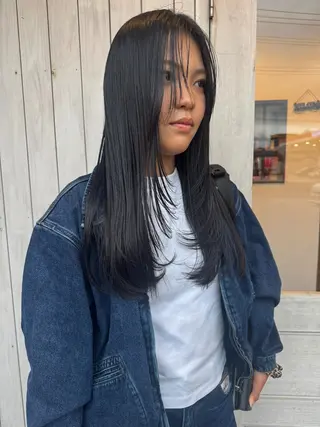 ロング 浅津 菜月のヘアスタイル