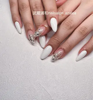 ネイル R inのネイルデザイン