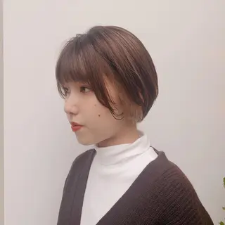 ショート カラー 古屋 花織のヘアスタイル