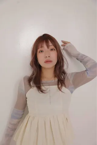 ミディアム MODEK's アヤナのヘアスタイル