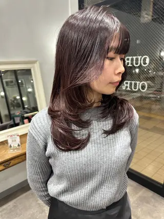 セミロング 篠崎 佑季のヘアスタイル