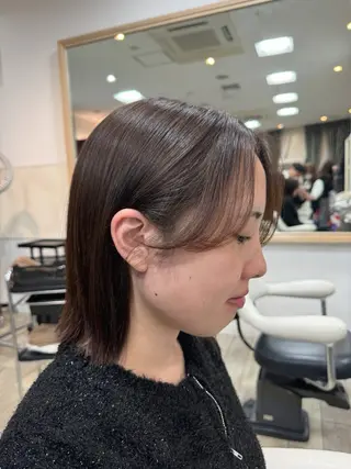 ミディアム 大橋 由莉子のヘアスタイル