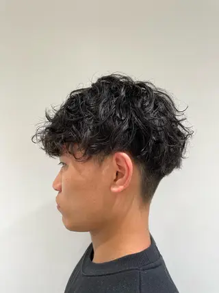 ミディアム フェザーパーマ職人 🪶ryosukeのヘアスタイル