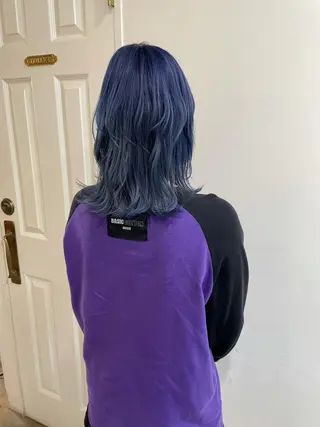 ミディアム カラー MIOベージュカラー 柔らかいカラーのヘアスタイル