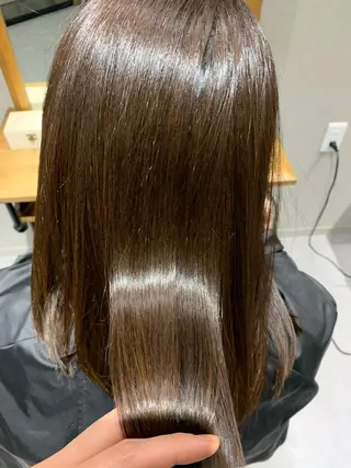 ミディアム 難波/髪質改善/スパ ツヤ／顔周りレイヤーのヘアスタイル