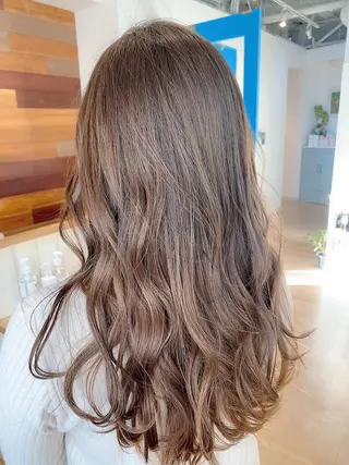 セミロング カラー Ate by little所属・青木 梢のヘアスタイル