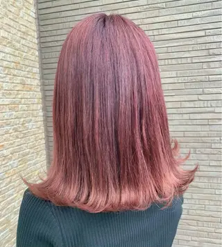 セミロング カラー Queen's gate 昭和Palace所属・🩵 青木萌華 🩵 髪質改善・髪色改善のヘアスタイル