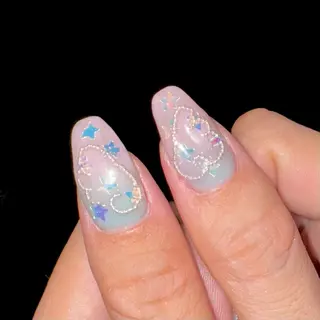 ネイル RIEKO🍒 ワンホン♡推しネイルのネイルデザイン