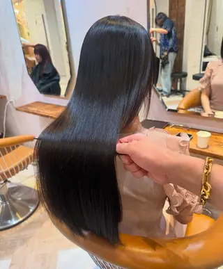 ロング ボブ/顔周りカット /縮毛矯正/鈴木隆太のヘアスタイル