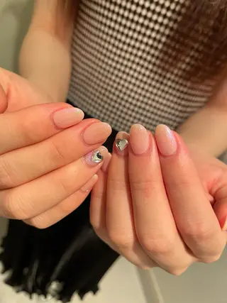 ネイル Ami 🦥のネイルデザイン