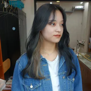 ロング カラー 藤山大地/髪質改善 /透明感/ブリーチのヘアスタイル