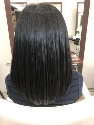 セミロング 小林 伊織のヘアスタイル