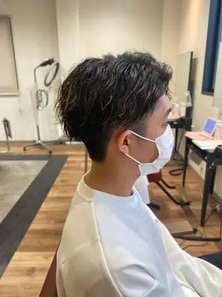 ショート パーマ メンズ 矢部 萌深のヘアスタイル