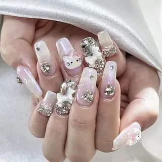 ネイル RAFFINE haru🦋🩵のネイルデザイン