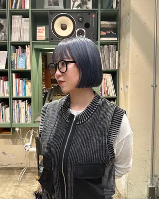 ショート カラー 渡邊 彩乃のヘアスタイル