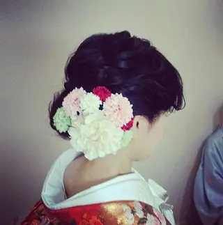 ヘアアレンジ scinrire サンリールのマツエク・マツパデザイン