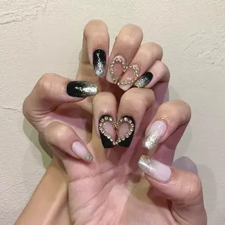 ネイル SAPHIR NAGISAのマツエク・マツパデザイン