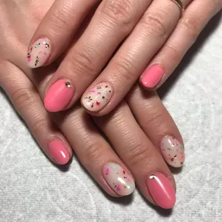 ネイル ECLAT エクラ所属・寺山 千鶴のネイルデザイン