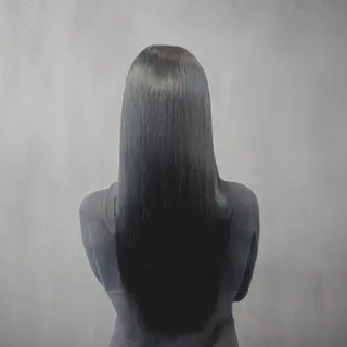 ロング カラー 金田 晏栞のヘアスタイル